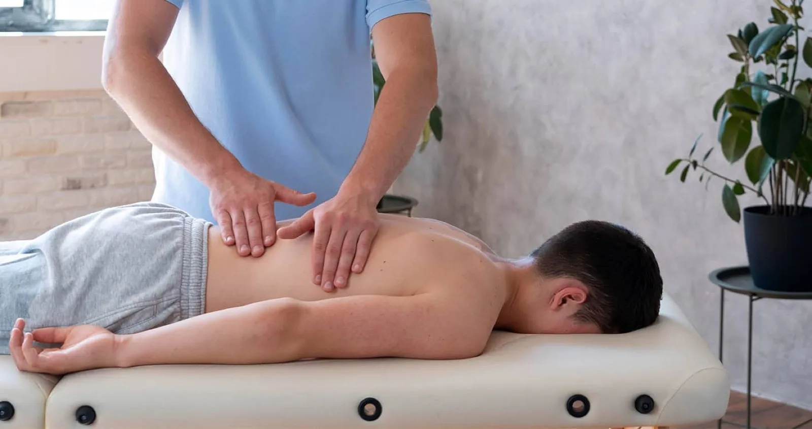 Can Chiropractic Adjustments Help You Avoid a Cold Naturally?