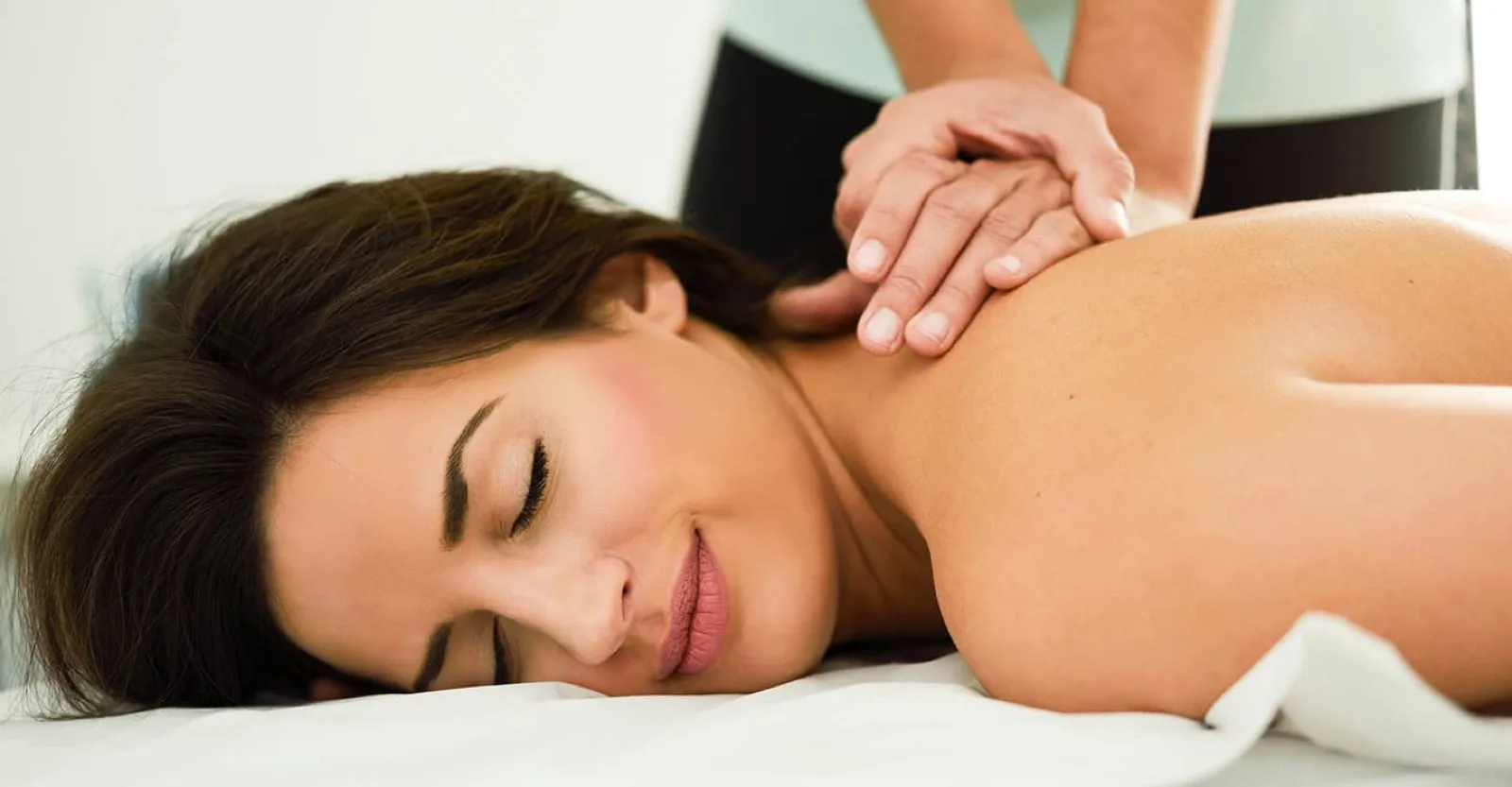 Tight Muscles and Back Pain: How Chiropractic Care Can Help
