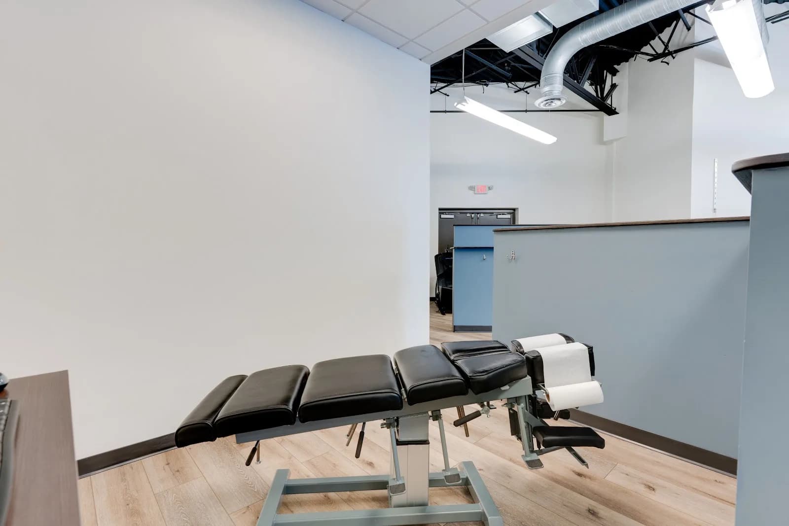 Neck Pain care environment at Cool Springs Chiropractic, Franklin TN