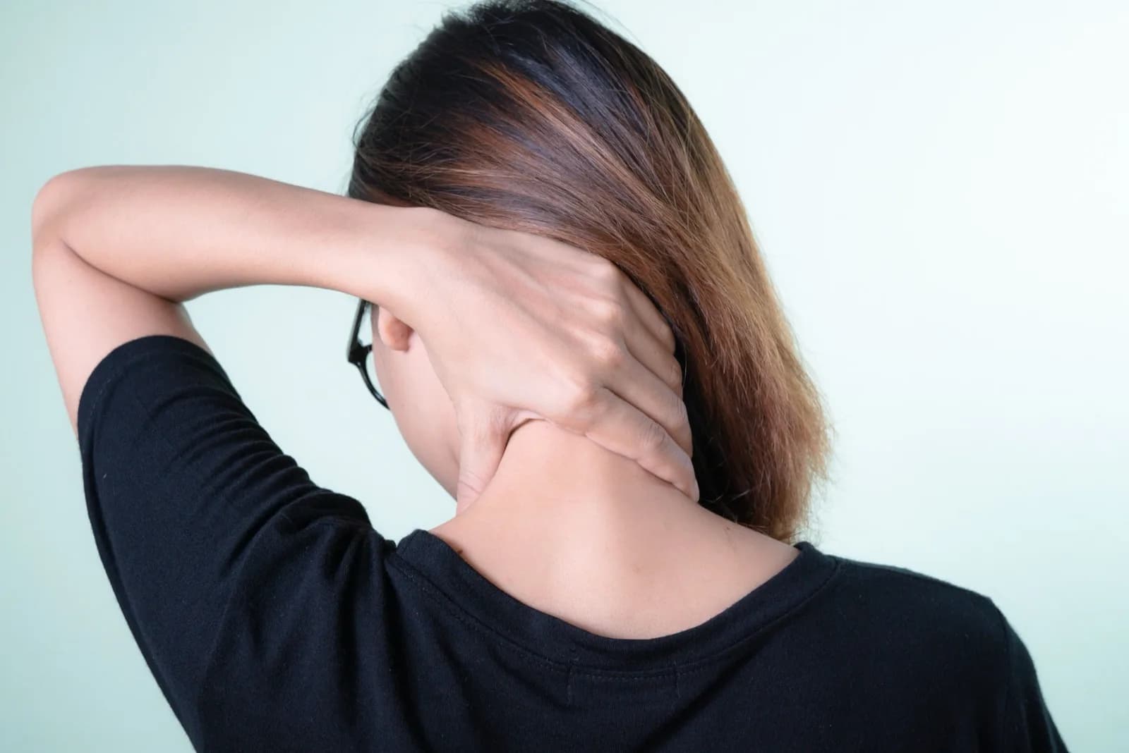 Pinched nerve care at Cool Springs Chiropractic, relief for numbness, tingling, and radiating nerve pain