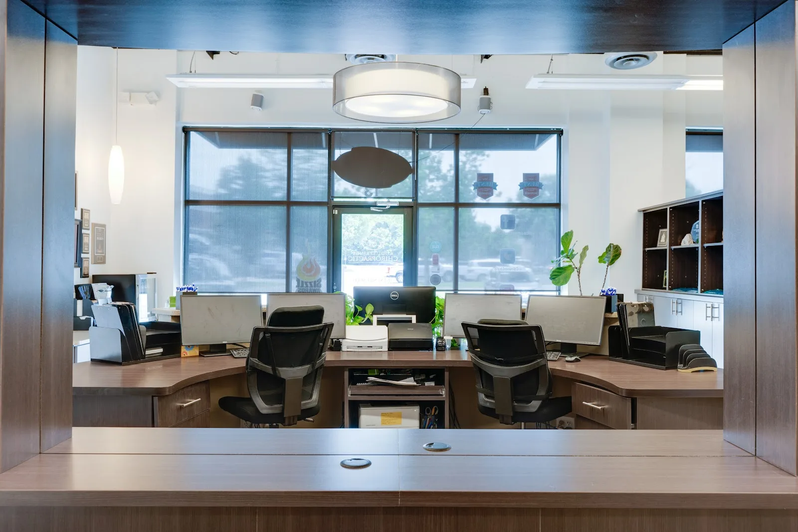 Front desk at Cool Springs Chiropractic where benefits are verified